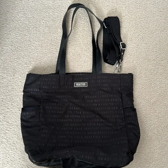 Kenneth Cole Reaction Bag - Picture 1 of 9